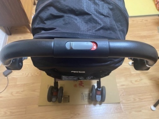 アップリカ　ベビーカー　オプティアクッションプレミアムAB ブラック