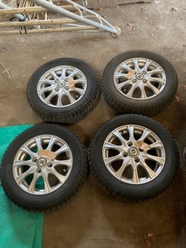 ブリジストンスタットレスタイヤアルミ付