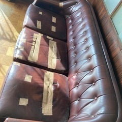 ダメージソファの画像