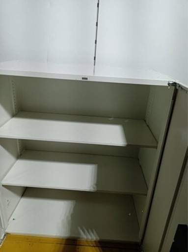✨激安価格✨両開きキャビネット✨事務用品✨