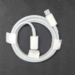 Cタイプとライトニングケーブル