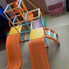 アンパンマンのブランコとすべり台