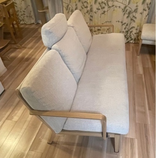 カリモク　3シーターソファ　5年使用