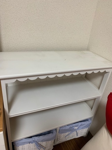 収納棚お引き取りしてくださる方お願いします