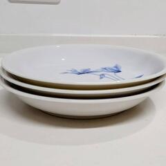 お皿　約21.5㎝の画像