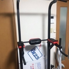 ぶら下がり健康器(筋トレ器具)
