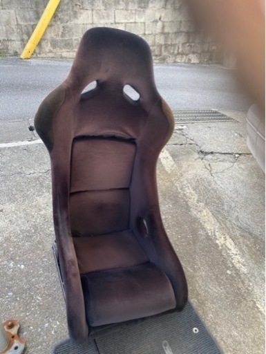 バケットシート 2つ