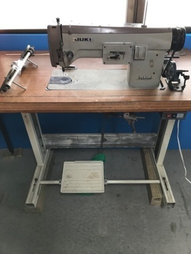 JUKI LZ-271 横振り刺繍ミシン