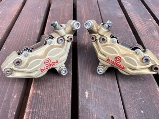 XJR1300 純正ブレンボキャリパー