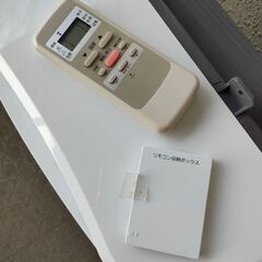 2021年製 コイズミ 窓用エアコン KAW−1912の画像