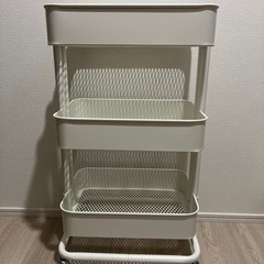 IKEA ロースゴク？　スチールワゴン