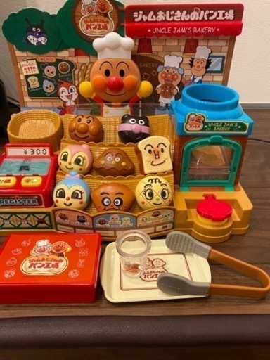 アンパンマ　パン屋さん