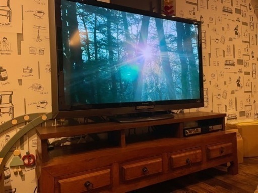 テレビ52インチ【AQUOS世界の亀山モデル】とテレビ台