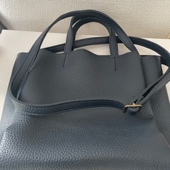 【お取引の方決まりました】ショルダーバッグ紺色美品