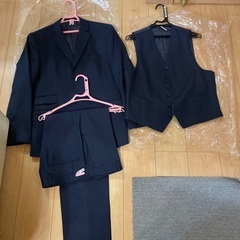 中古メンズスーツ3点(クリーニング済み)