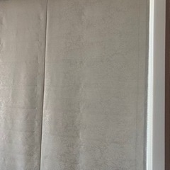 白色ロールカーテン（幅広）⚠︎運搬可能な方のみの画像