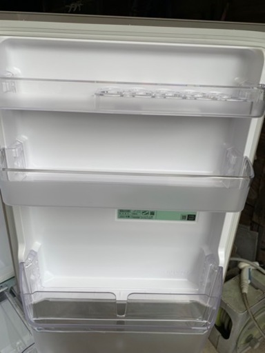 日立　家庭用冷蔵庫　R-27RV 2022年　USED