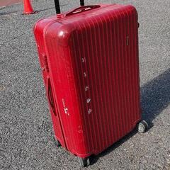 0220-022 RIMOWA キャリーケース 赤の画像