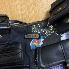 デシグアルバックの画像