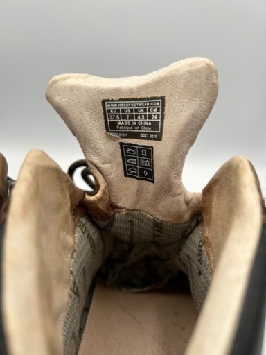 ☆ 当店仕入れ品　keen  PYRENEES (ピレニーズ)レディース　トレッキングブーツ