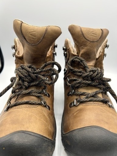 ☆ 当店仕入れ品　keen  PYRENEES (ピレニーズ)レディース　トレッキングブーツ