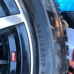 スタンドレス225/55/17タイヤの画像