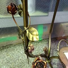 ◇アイアン花台◇ブロンズ仕立て バラ/薔薇 アンティーク風 花スタンド 3段 ガーデニングの画像