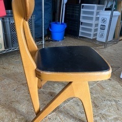 取引決定）市内配送無料！ マルニ デルタチェア 昭和レトロ 孔雀マーク