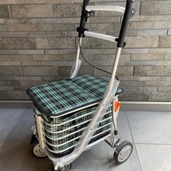 受付終了【値下げ】新品　シルバーカー　未使用品　/ 軽量わくわく...
