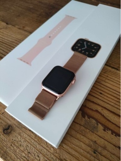 【超美品】Applewatch SE 40mm Gold GPSモデル