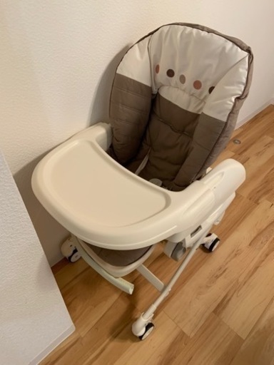 (美品)コンビ ハイローチェア ネムリラ(電動)