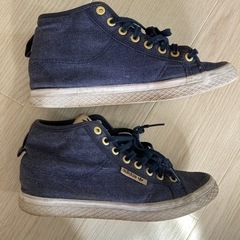 受け渡し決定 adidasスニーカーの画像