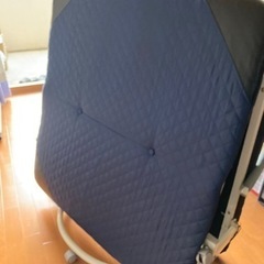 折りたたみ式　シングルベッドの画像