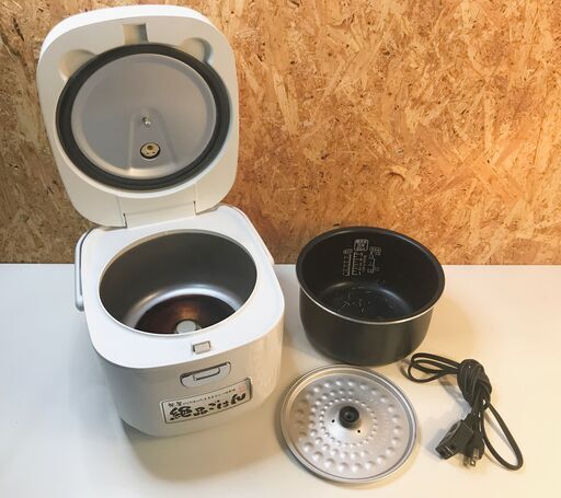 美品 激安❗️ アイリスオーヤマ 五.五合ジャー炊飯器 絶品ごはん JRC-MA50-S 2017年製 直接引き取れる方大歓迎❗️
