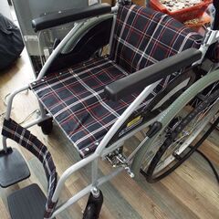 未使用 カワムラサイクル 折り畳み 車いす KV22-40SB ...