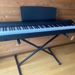 YAMAHA P-125B（新品の椅子付き KB-60）