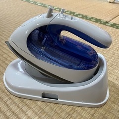 【決まりました】スチームアイロン　TOSHIBA