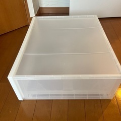 ①無印　収納ケース（幅55㎝ 奥行44.5㎝ 高さ18㎝）の画像