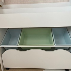 絵本ラック　おもちゃ箱の画像