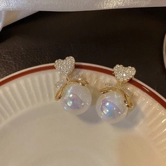 【残り2点】新品未使用パールピアスの画像