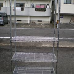 ★　メタルラック　4段　棚　洋服掛け　収納　整理整頓　キャスター付きの画像