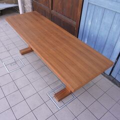 ACTUS(アクタス) OWN-F(オウン エフ) ダイニングテーブルです。/低めの