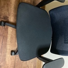 【値下げしました】オフィスチェア イトーキ サリダ チェア YL8 メッシュ リクライニングの画像