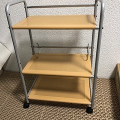 3段キャスター　無料❗️