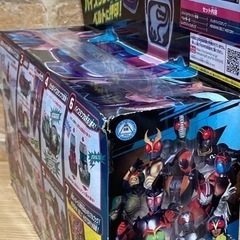 仮面ライダーリバイス 変身ベルト DXリバイスドライバー50周年スペシャルセットの画像