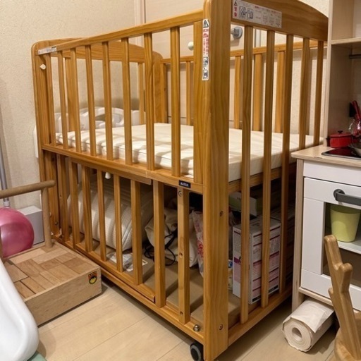 【枚方市近郊 配達OK】KATOJI ベビーベッド ミニサイズ 60x90 マットレス付 キャスター付