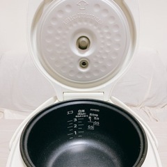 ［値下げ］【美品】タイガー3合炊き炊飯器の画像