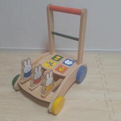ミッフィーカタカタ　手押し車
