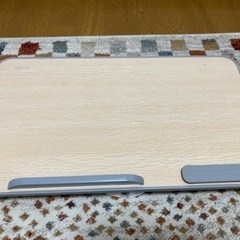 パソコンデスク小の画像