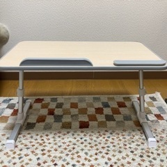 パソコンデスク小の画像